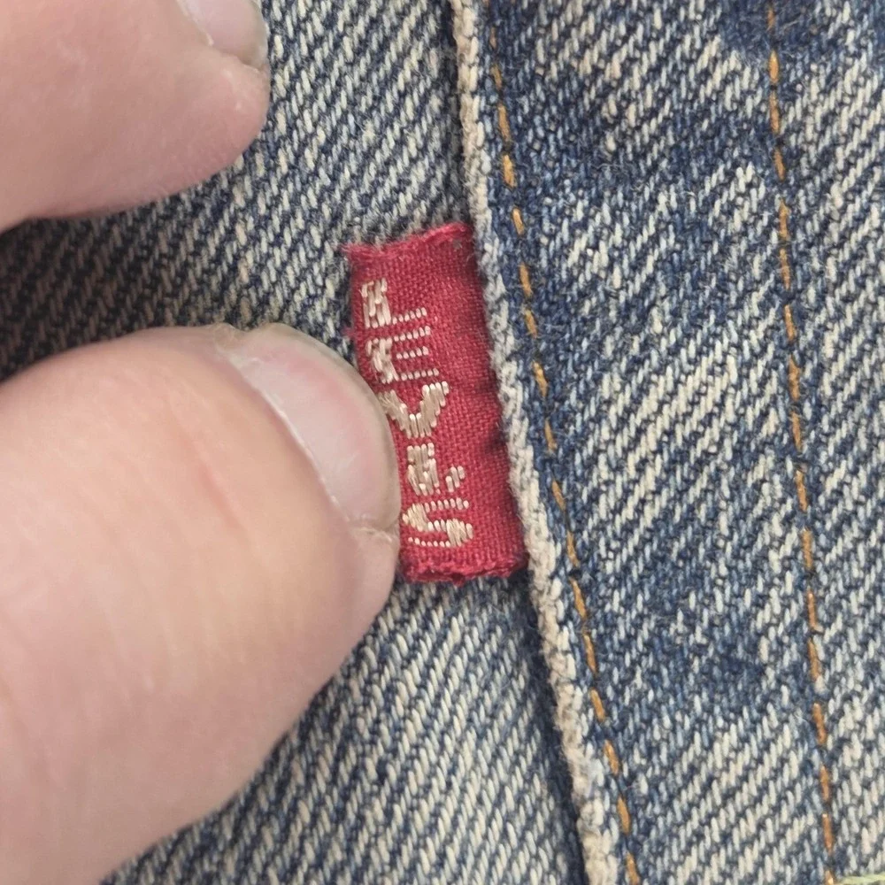 Vintage Levis 501 Jeans Mens‎ Blue Selvedge Button Fly Made USA Fits 30x32